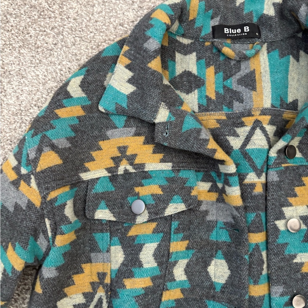 Aztec Shacket - Picture 3 of 4